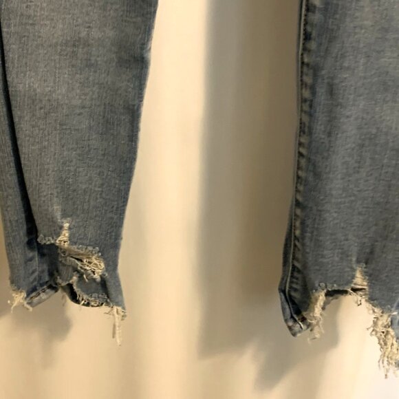 American Eagle Women's Curvy Hi-Rise Jegging Jeans Size 00 Distressed Denim - Picture 6 of 10